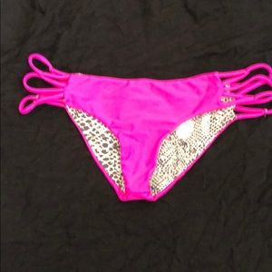 Acacia Guava POP La Riviera bottom